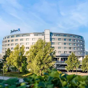 **** Hotel Radisson Blu Hotel, Airport Tyskland